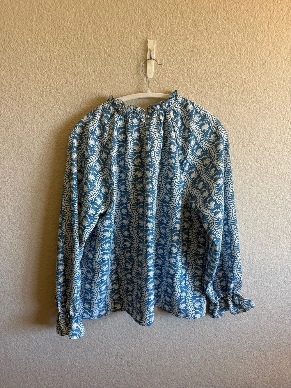 NWOT Hill House Millie Top Blouse Blue & White Mock Neck Coastal Size Large